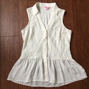 Candies sleeveless blouse